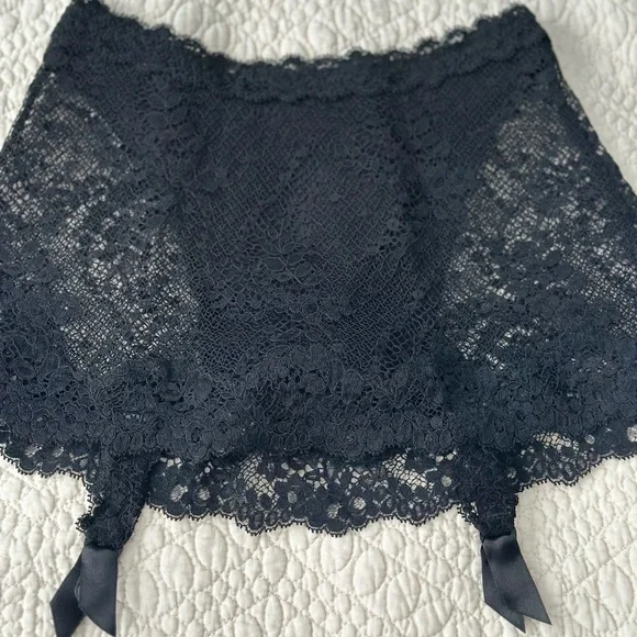 la perla garter belt La Perla Red Garter Belt M NWT main image 1